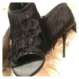 Allen Schwartz shoes